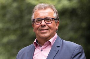 „Ohne Reformen fährt das Pflegesystem vor die Wand